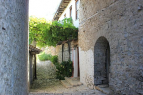 Guest House Toli inside Berat Castle